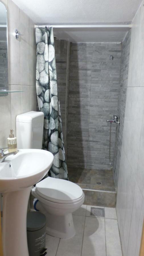 White Apartment 70M From The Sea Nea Peramos (Macedonia) Exterior foto