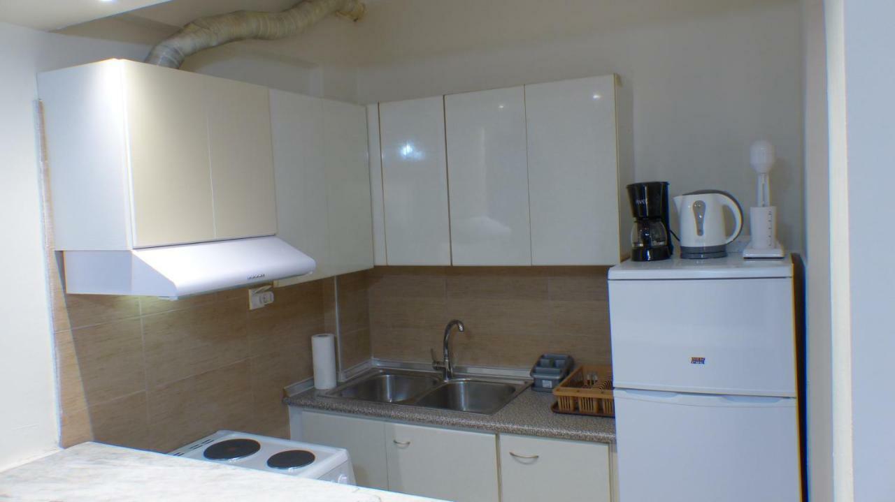 White Apartment 70M From The Sea Nea Peramos (Macedonia) Exterior foto
