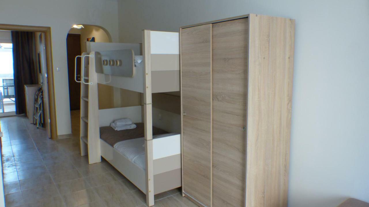 White Apartment 70M From The Sea Nea Peramos (Macedonia) Exterior foto